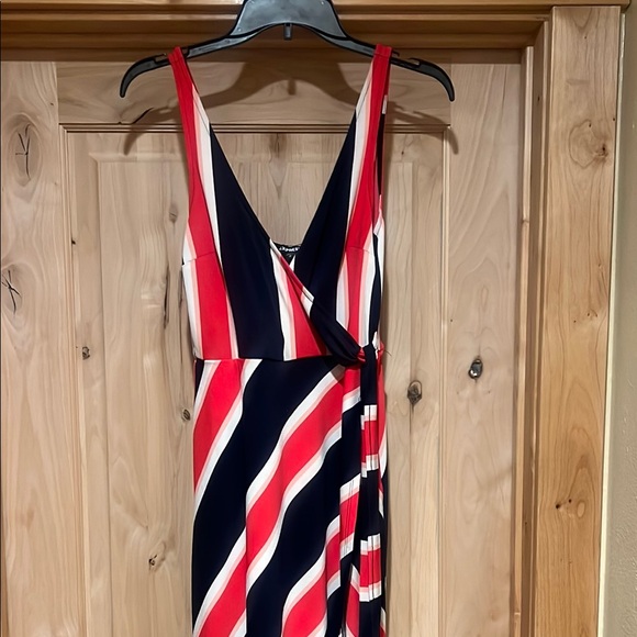 Express Elegant Striped Sleeveless Dress Sz small - Picture 4 of 6